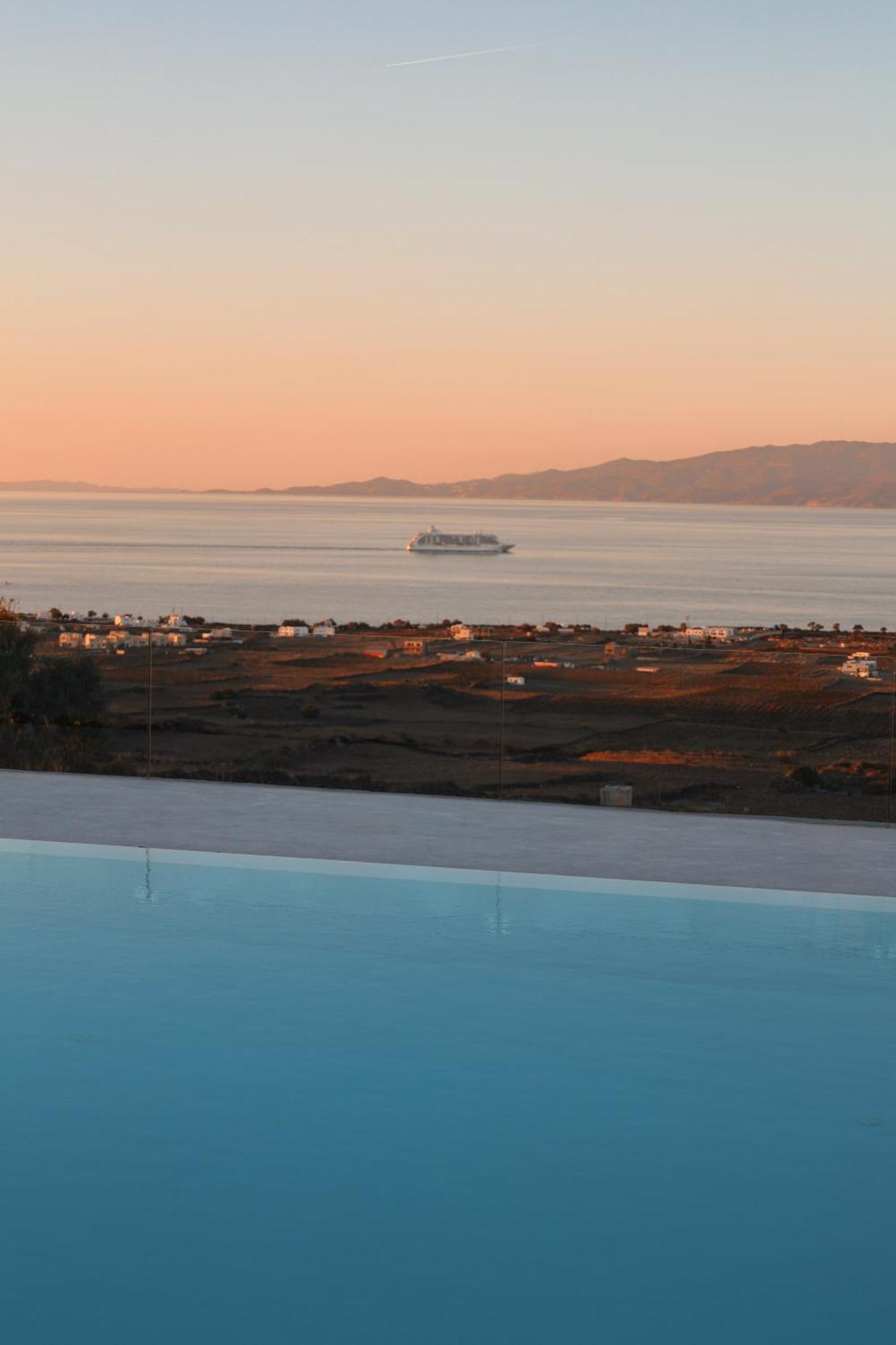 North Wind Luxury Suites Oia  Ngoại thất bức ảnh